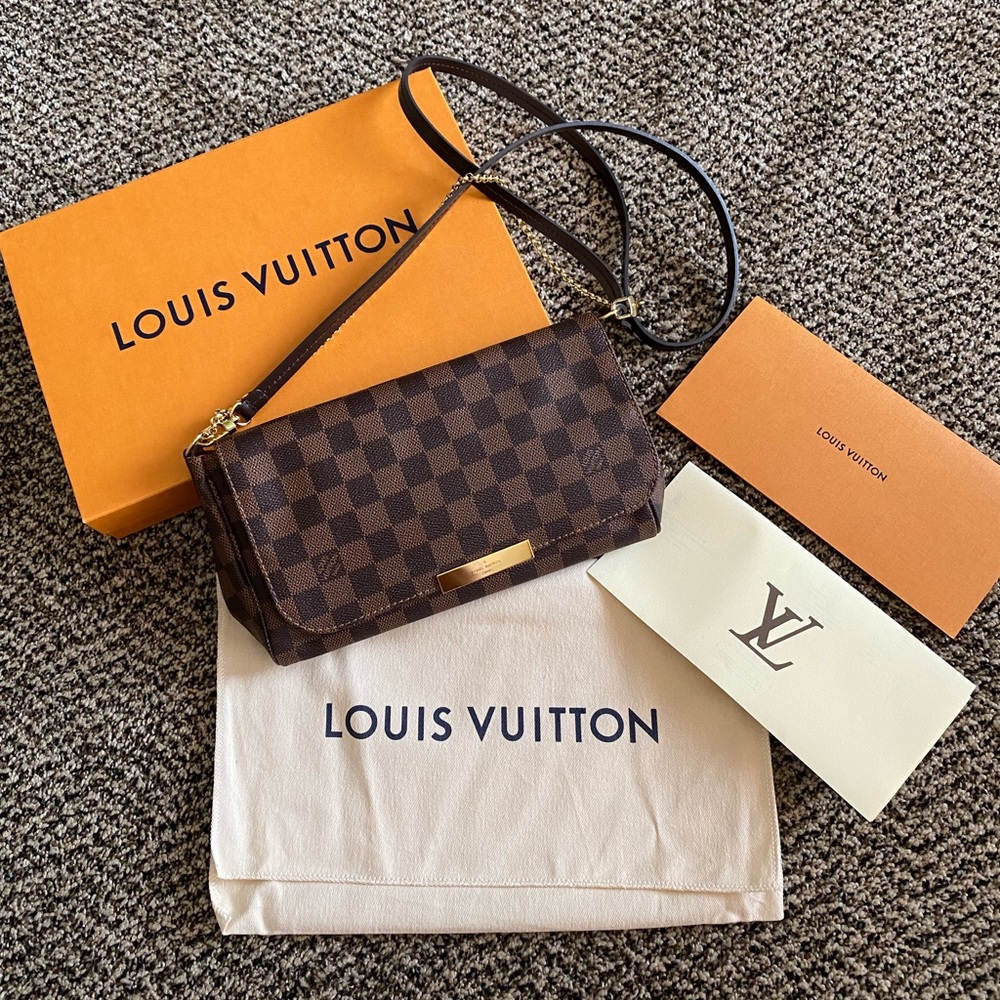 Louis Vuitton Favorite Handbag Damier MM
